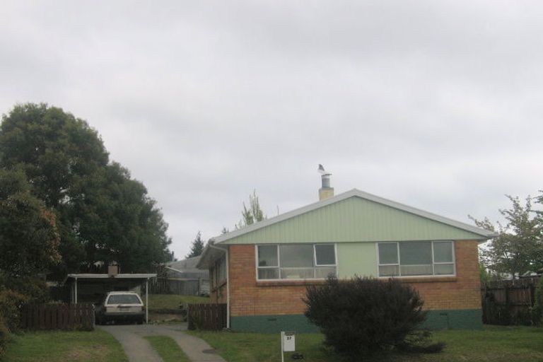 Photo of property in 27 Hyde Avenue, Richmond Heights, Taupo, 3330