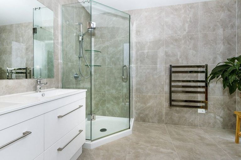 Photo of property in 77 Bonair Crescent, Silverdale, 0932