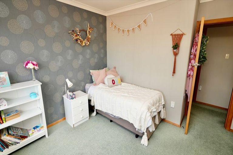 Photo of property in 74 Long Melford Road, Awapuni, Palmerston North, 4412