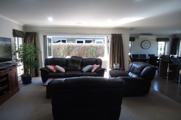 Photo of property in 22 Moonlight Drive, Rototuna North, Hamilton, 3210