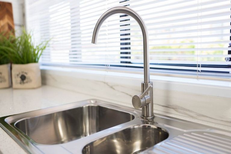 Photo of property in 1/75 Aberfeldy Avenue, Highland Park, Auckland, 2010