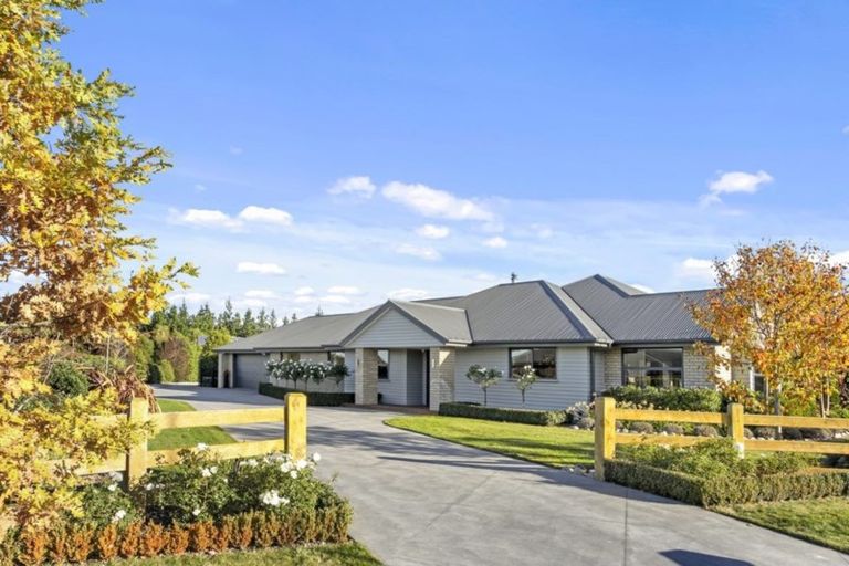 Photo of property in 12 Rossington Drive, West Melton, 7618