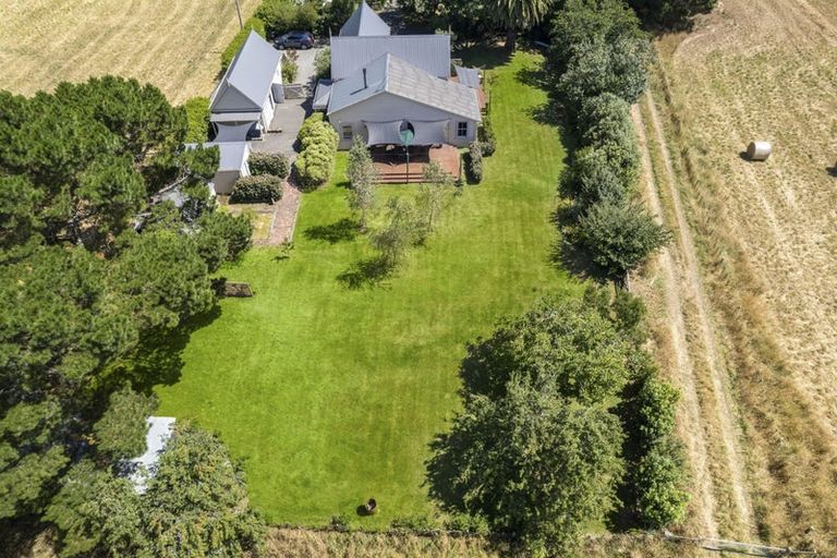 Photo of property in 3378 State Highway 2, Clareville, Carterton, 5713