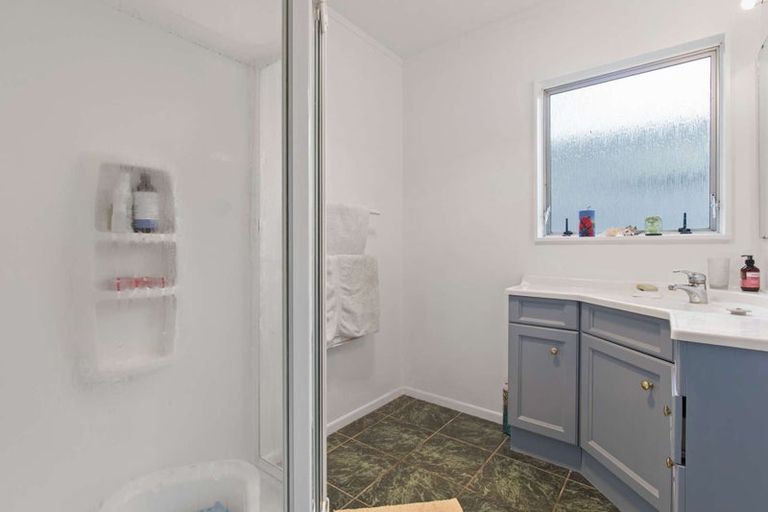 Photo of property in 118 Old Farm Road, Hamilton East, Hamilton, 3216