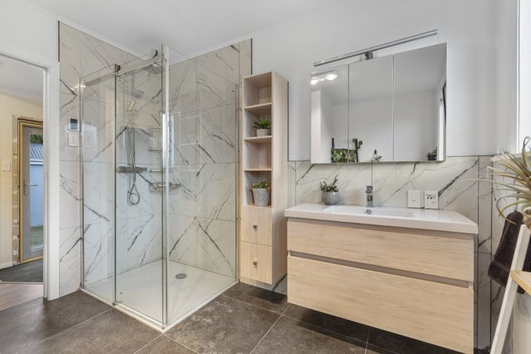 Photo of property in 1 Huia Street, Pahiatua, 4910