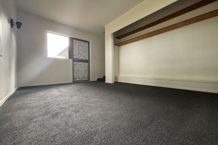 Photo of property in 2/515 Weymouth Road, Weymouth, Auckland, 2103