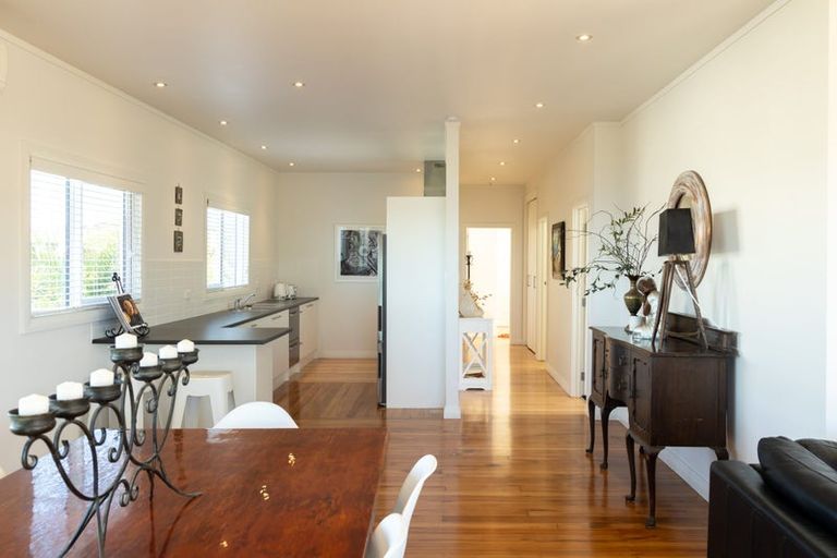 Photo of property in 89 Centennial Drive, Whitianga, 3510