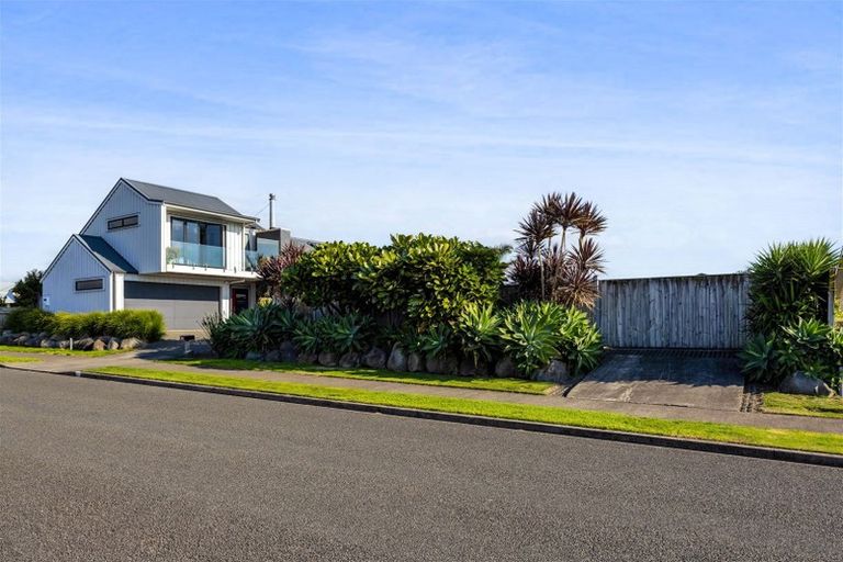 Photo of property in 57 Dillon Drive, Bell Block, New Plymouth, 4312