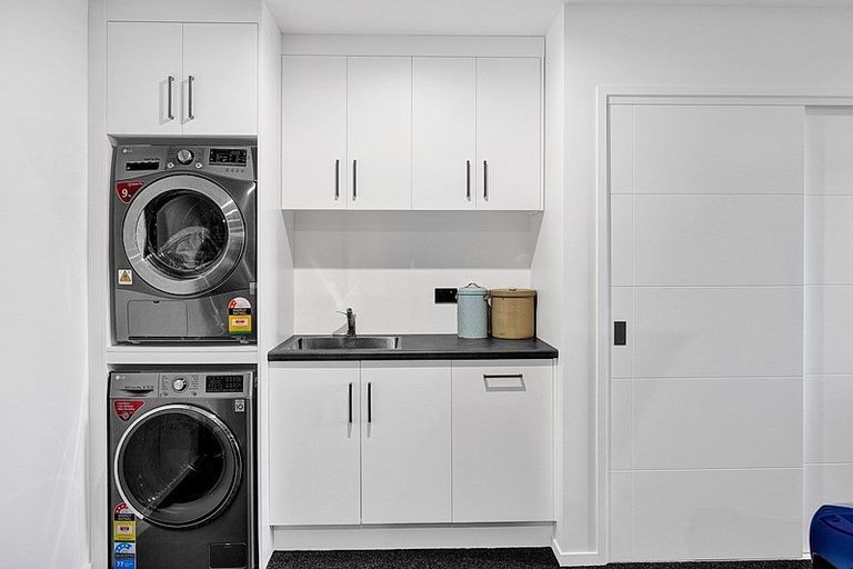 Photo of property in 51a Rata Street, Hawera, 4610