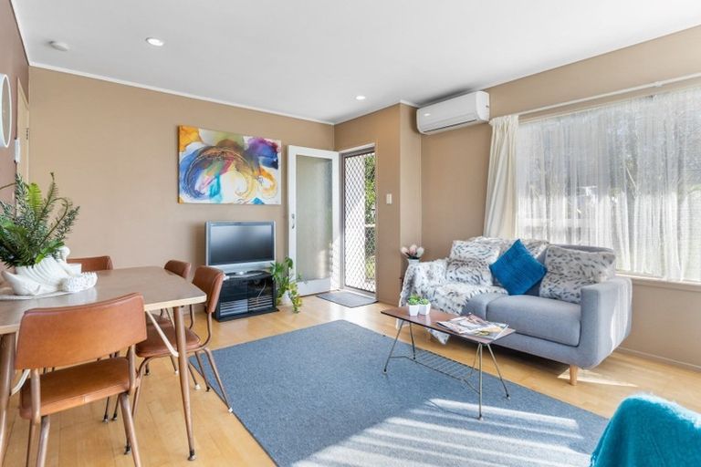 Photo of property in 1/71 Bentley Avenue, Glenfield, Auckland, 0629