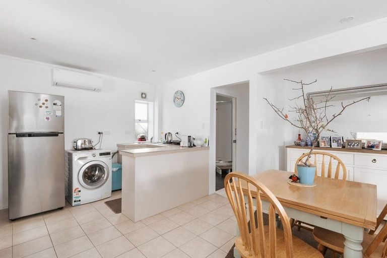 Photo of property in 6 Coppelia Avenue, Omokoroa, 3114