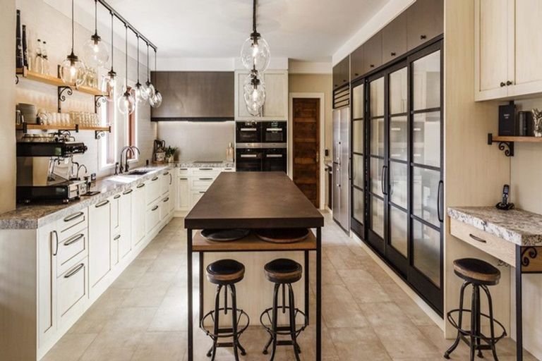 Photo of property in 17 Pararekau Road, Karaka, Papakura, 2580