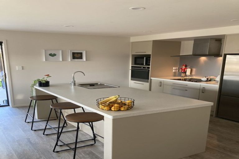 Photo of property in 1 Gladys Place, Levin, 5510