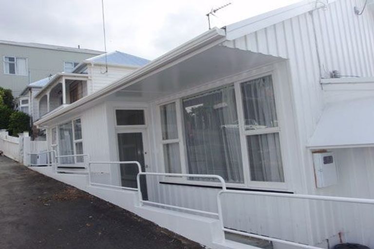 Photo of property in 61 Thompson Street, Mount Cook, Wellington, 6011