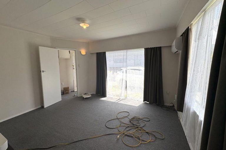 Photo of property in 257 Wellington Road, Wainuiomata, Lower Hutt, 5014