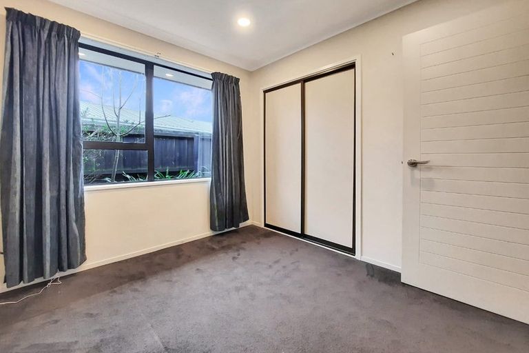 Photo of property in 36 Radiata Avenue, Parklands, Christchurch, 8083