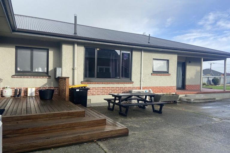 Photo of property in 32 Mary Street, Winton, 9720