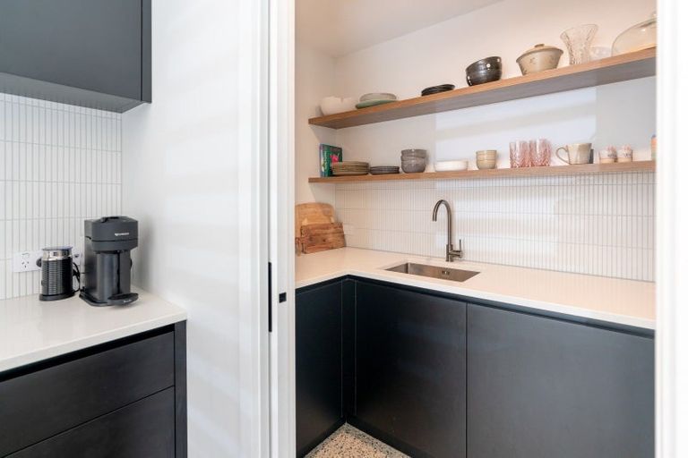 Photo of property in 51a Elizabeth Street, Waikanae, 5036