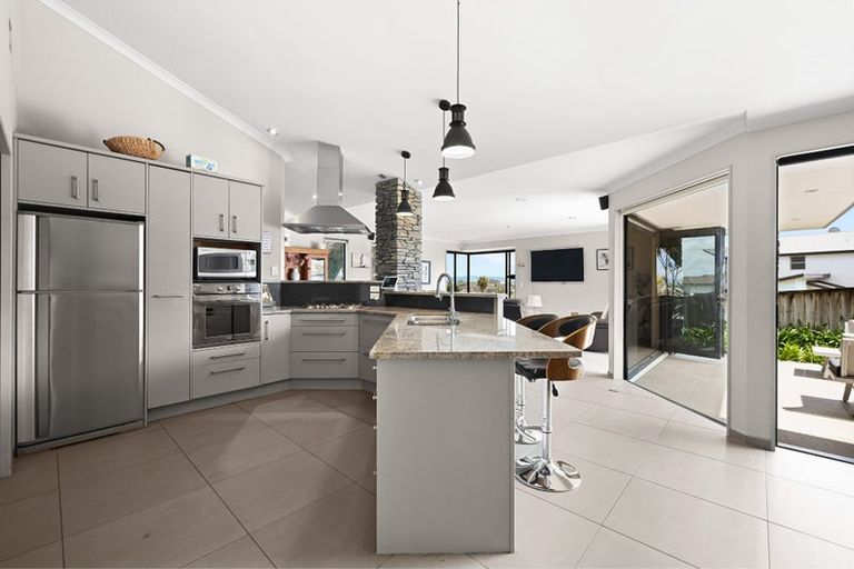 Photo of property in 21 Raddington Way, Huntington, Hamilton, 3210