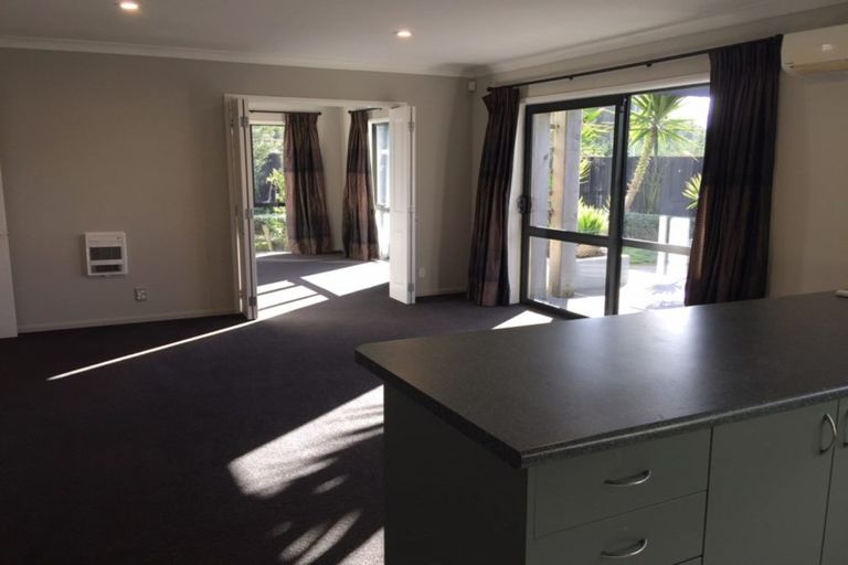 Photo of property in 572 Bower Avenue, Parklands, Christchurch, 8083