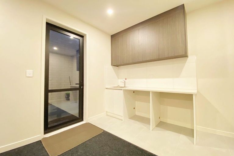 Photo of property in 12 Kea Road, Silverdale, 0932