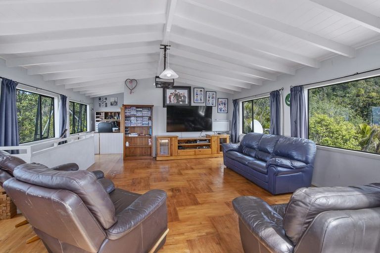Photo of property in 166 Opanuku Road, Henderson Valley, Auckland, 0612