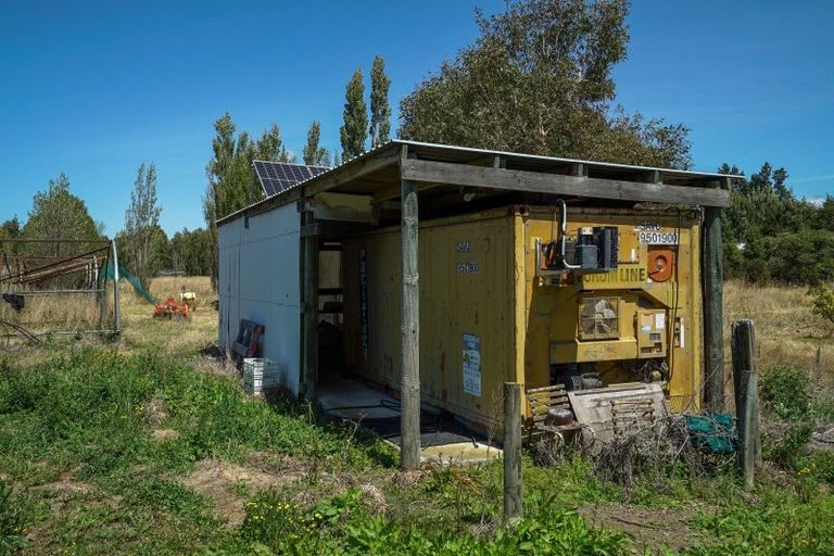 Photo of property in 399 Old West Coast Road, Templeton, Christchurch, 7676