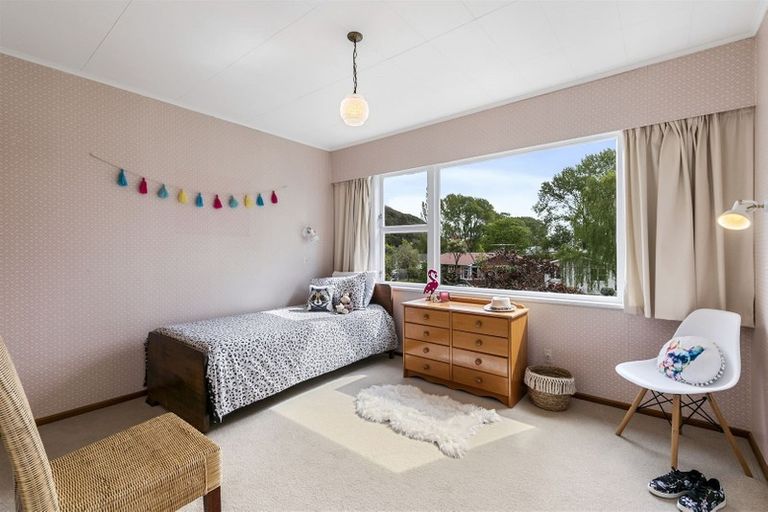 Photo of property in 11 Cleary Street, Waterloo, Lower Hutt, 5011