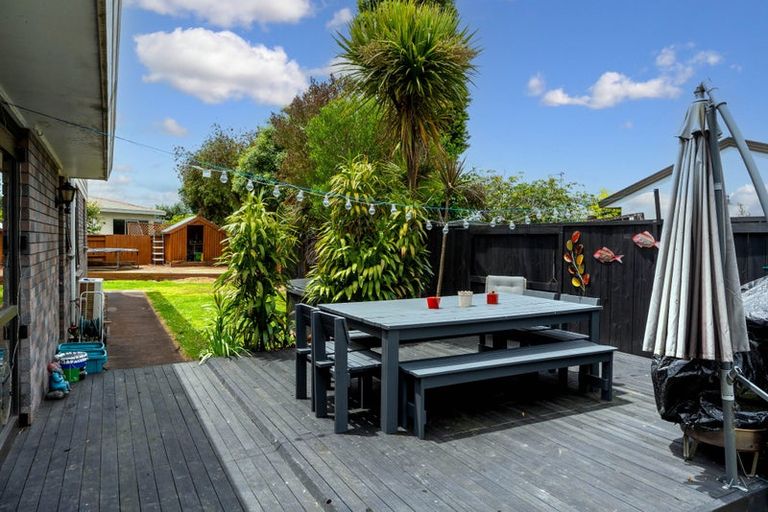 Photo of property in 17 Moverley Place, Pukete, Hamilton, 3200