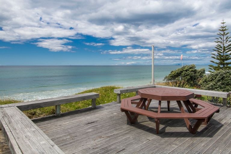 Photo of property in 517 Pukehina Parade, Pukehina, Te Puke, 3189