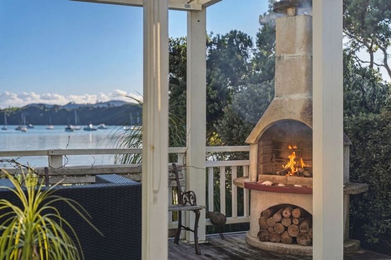 Photo of property in 1 Richmond Road, Mangonui, 0420