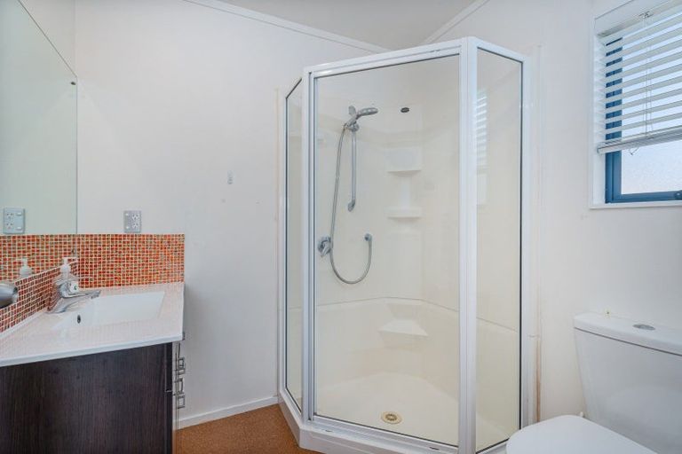 Photo of property in 128 Kowhai Avenue, Matarangi, Whitianga, 3592