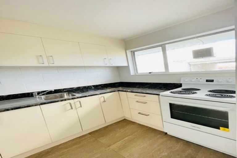 Photo of property in 5/45 Kenderdine Road, Papatoetoe, Auckland, 2025