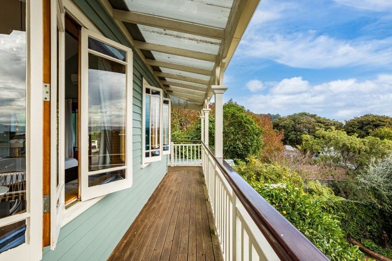 Photo of property in 335 Muritai Road, Eastbourne, Lower Hutt, 5013