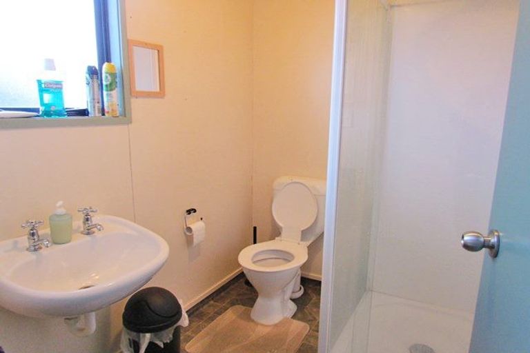 Photo of property in 17 Howe Street, North Dunedin, Dunedin, 9016