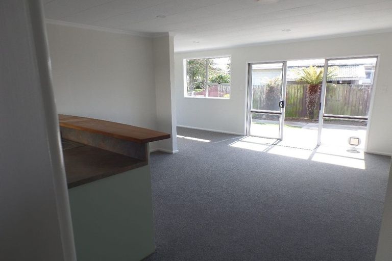Photo of property in 8 Stretton Street, Bishopdale, Christchurch, 8053
