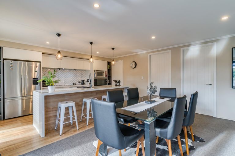 Photo of property in 11 Lakeland Avenue, Twizel, 7901