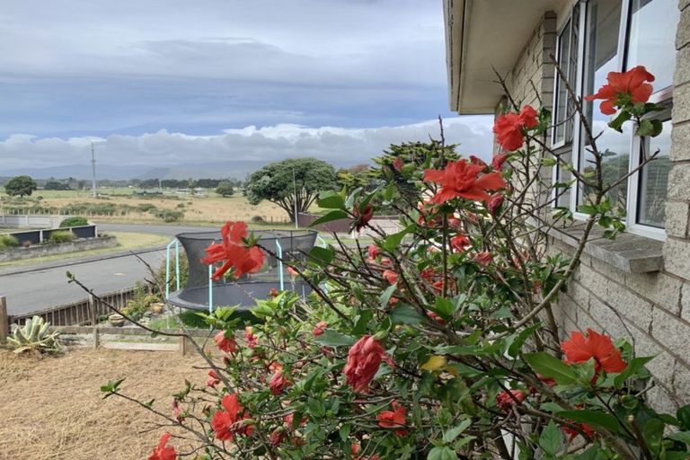 Photo of property in 3 Robert Mckeen Street, Otaki Beach, Otaki, 5512
