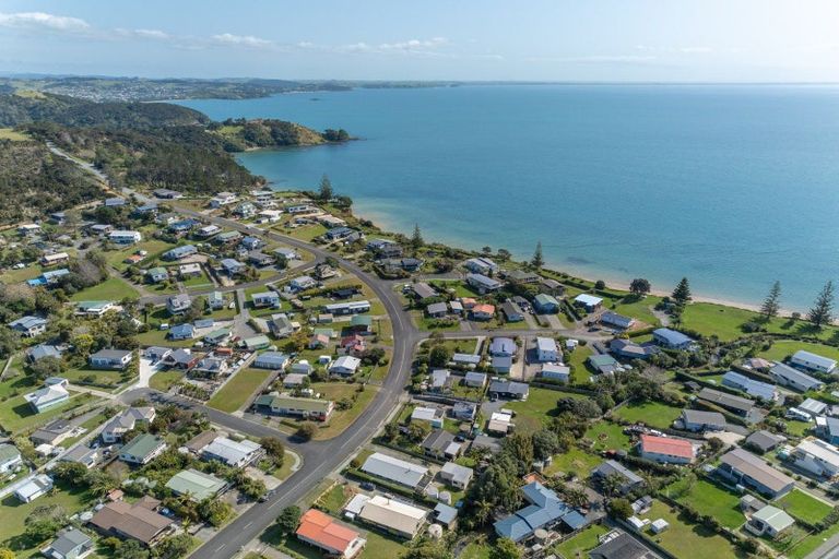 Photo of property in 14 Peninsula Parade, Hihi, Mangonui, 0494