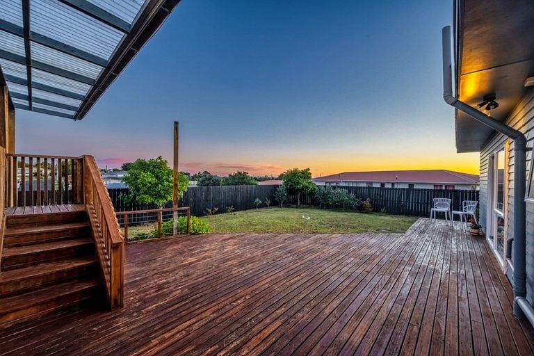 Photo of property in 6 Rosina Place, Pakuranga, Auckland, 2010