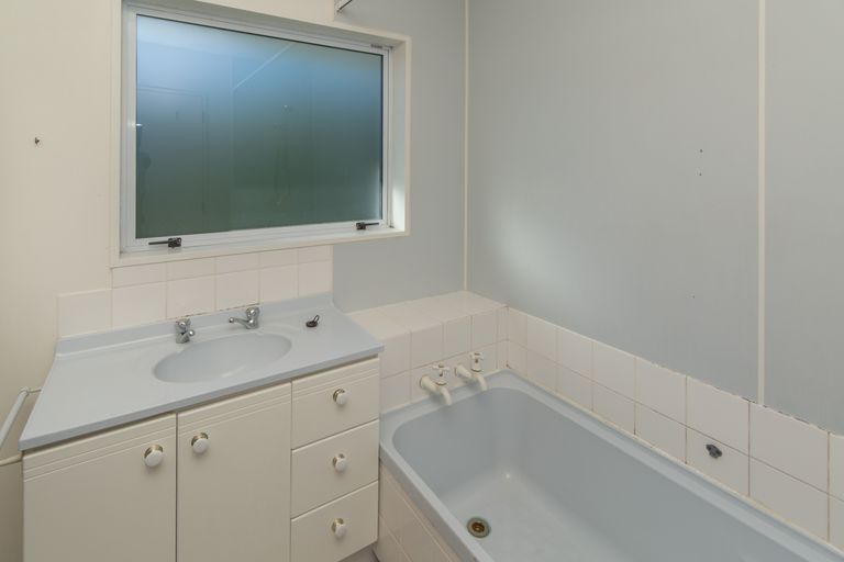 Photo of property in 16 High Street, Kirwee, Darfield, 7571