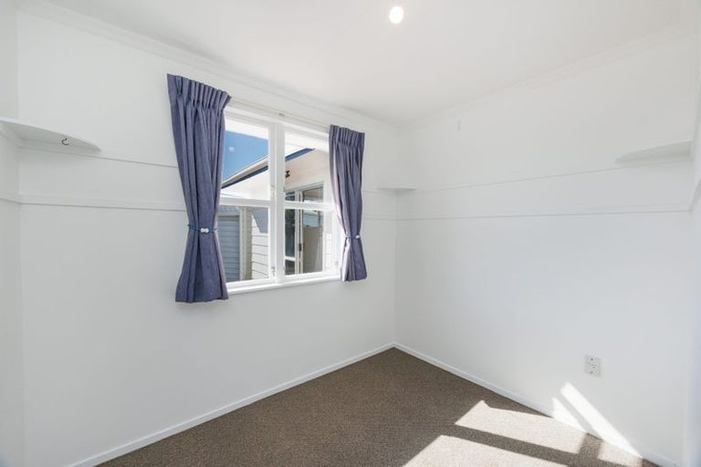 Photo of property in 20 Pinedale Parade, Milson, Palmerston North, 4414