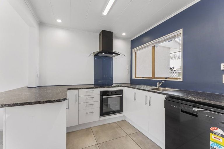 Photo of property in 2/8 Parker Avenue, Levin, 5510