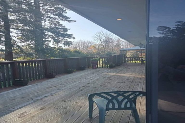 Photo of property in 11a La Trobe Place, Utuhina, Rotorua, 3015