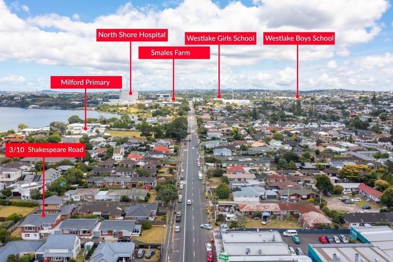 Photo of property in 3/10 Shakespeare Road, Milford, Auckland, 0620