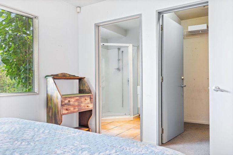 Photo of property in 90a Atkinson Road, Titirangi, Auckland, 0604