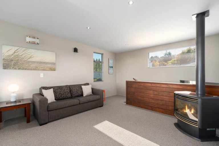 Photo of property in 30 Vaucluse Drive, Nukuhau, Taupo, 3330