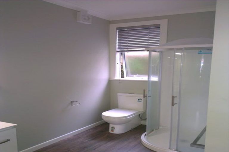 Photo of property in 20 Glasgow Street, Kelburn, Wellington, 6012