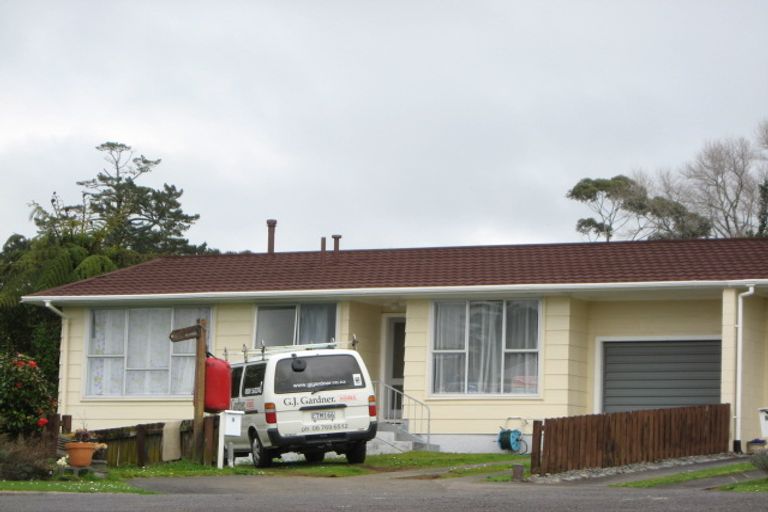 Photo of property in 9 Newlyn Place, Welbourn, New Plymouth, 4312