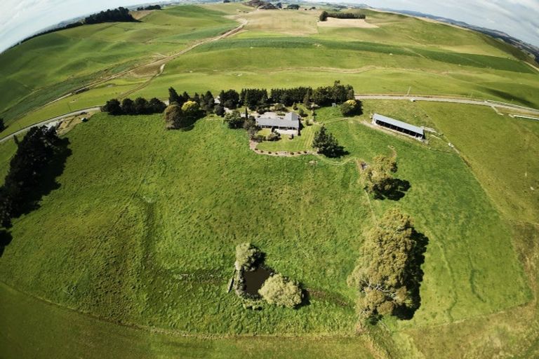 Photo of property in 270 Whartons Road, Island Stream, Oamaru, 9492